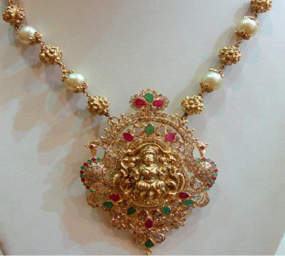 Pearl Necklace