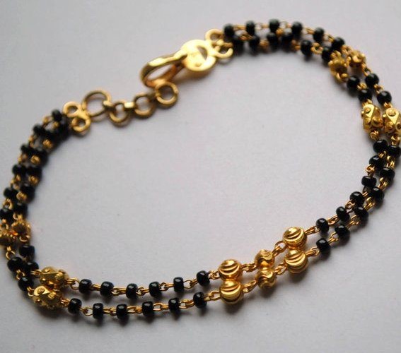 Black Bead Bangle 