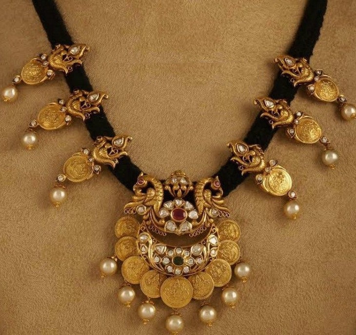 Dori Necklace