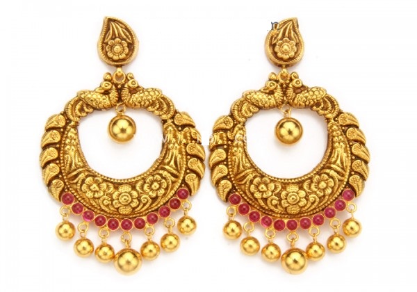 Gold Chandbali Earrings