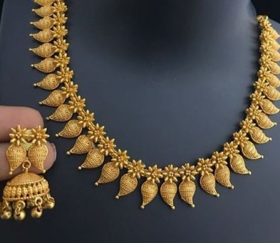 Gold Necklace Set 