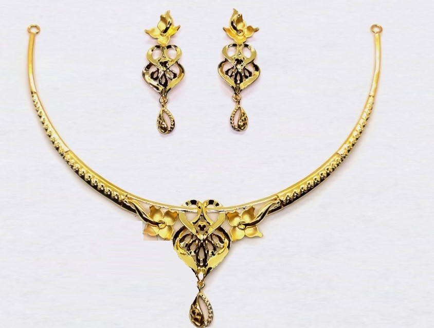 Light Weight Gold Necklace Set