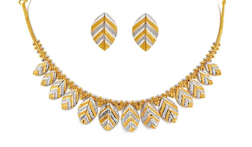 Light Weight Gold Necklace Set