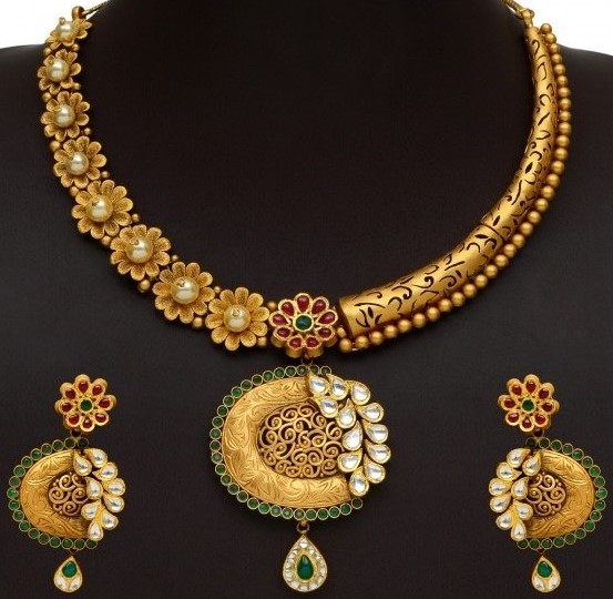 Gold Necklace Set 