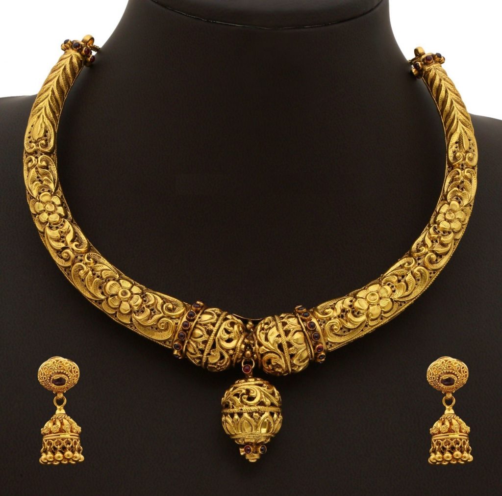 Gold Necklace Set 