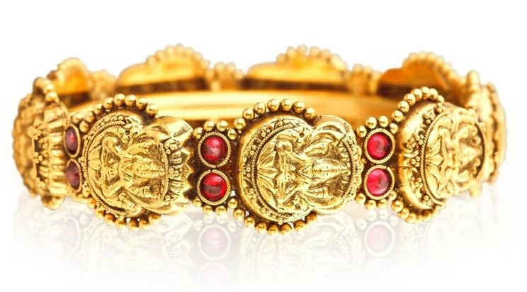 Kerala Style Gold Bangle
