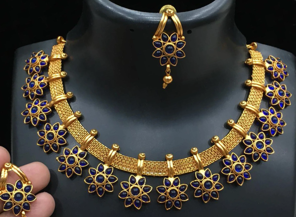Gold Necklace Set