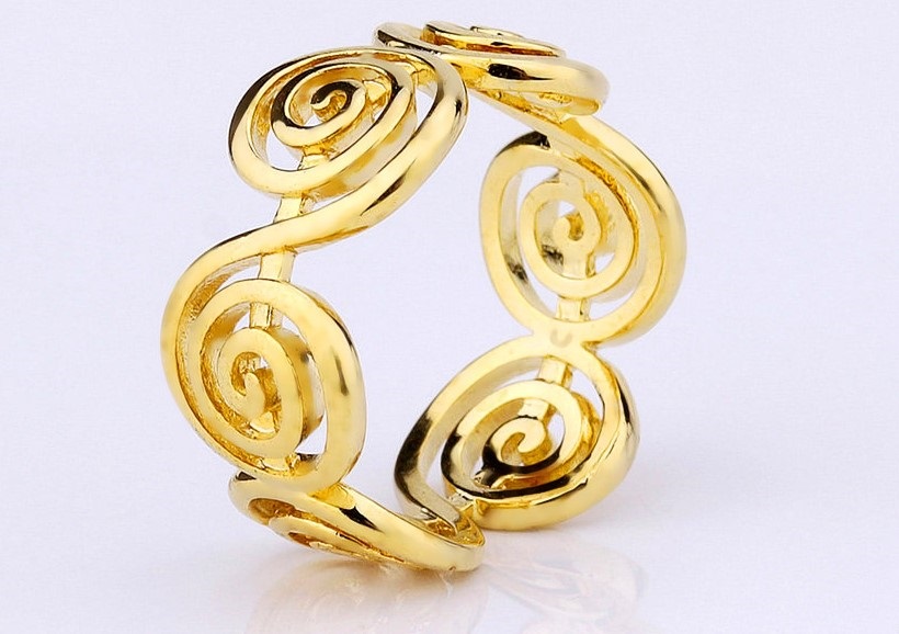 women gold ring