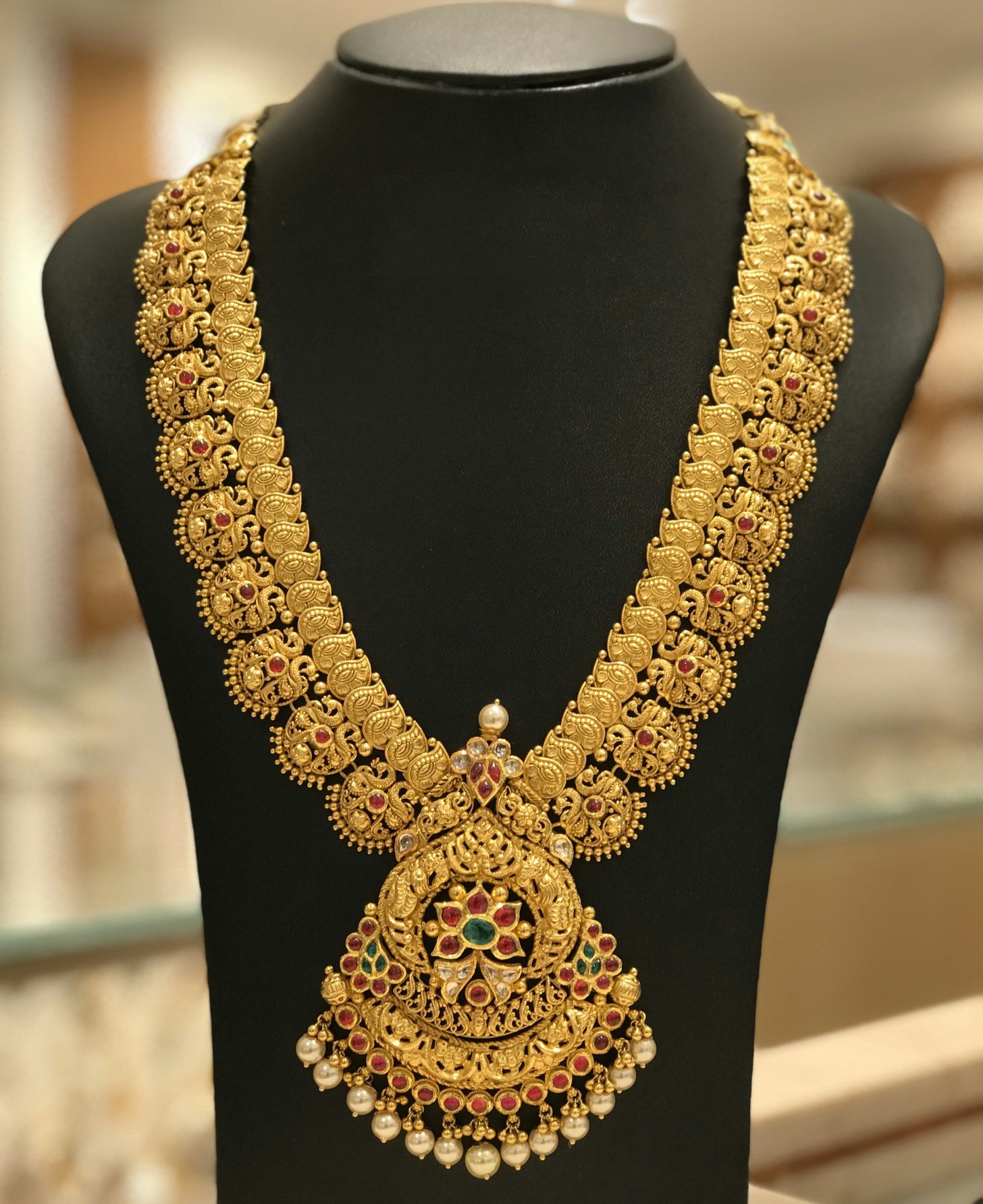 Elegant Latest Beautiful Gold Haara Designs