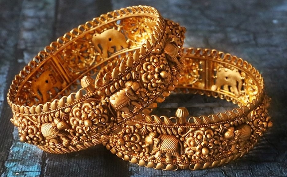 Nakshi Jewelry|Traditional Temple Jewelry| Gold Bangles|Antique JewelleryDhanalakshmi Jewellers