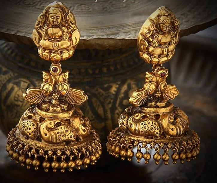 Letest Jhumka Designs: ये रहा महिलाओ के लिए साल 2023 का सबसे खूबसूरत झुमका कलेक्शन, एक बार जरुर करें ट्राई