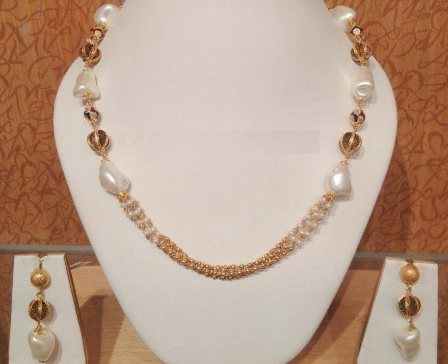 Pearl Necklace Set