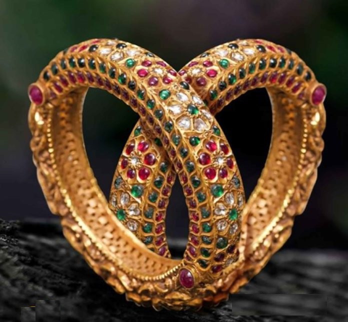 Antique Gold Bangle