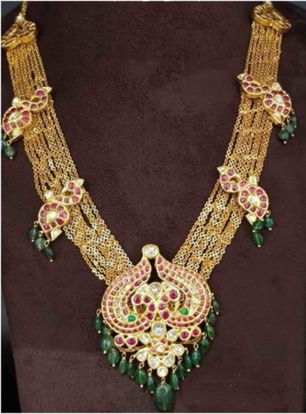 Gold Necklace Designs with Kundan pendants