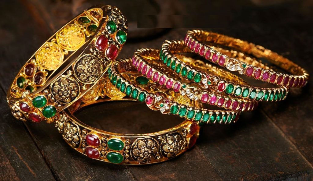 Antique Gold Bangle