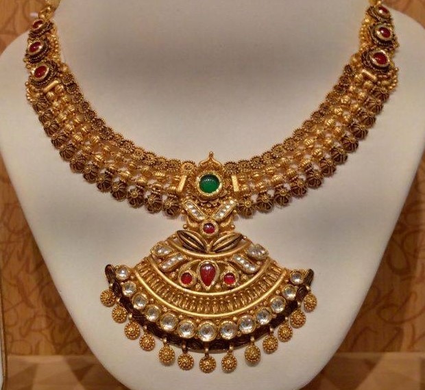 Antique Kundan Necklace