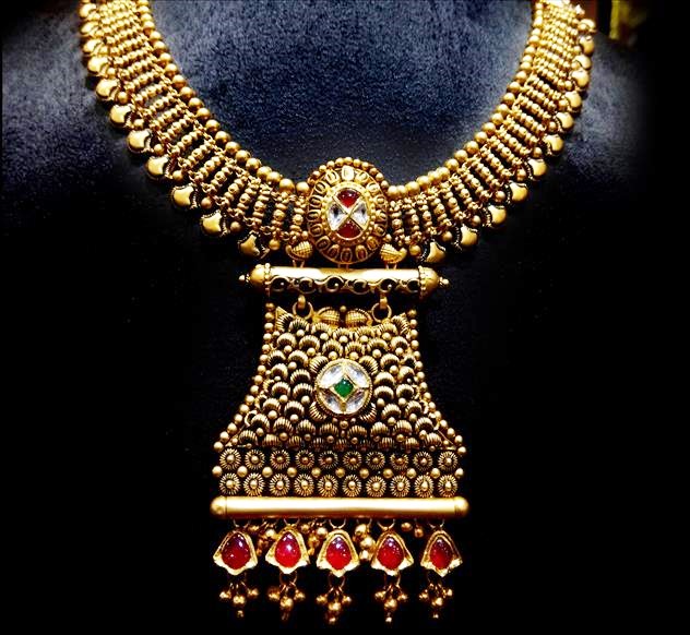 Antique Kundan Necklace