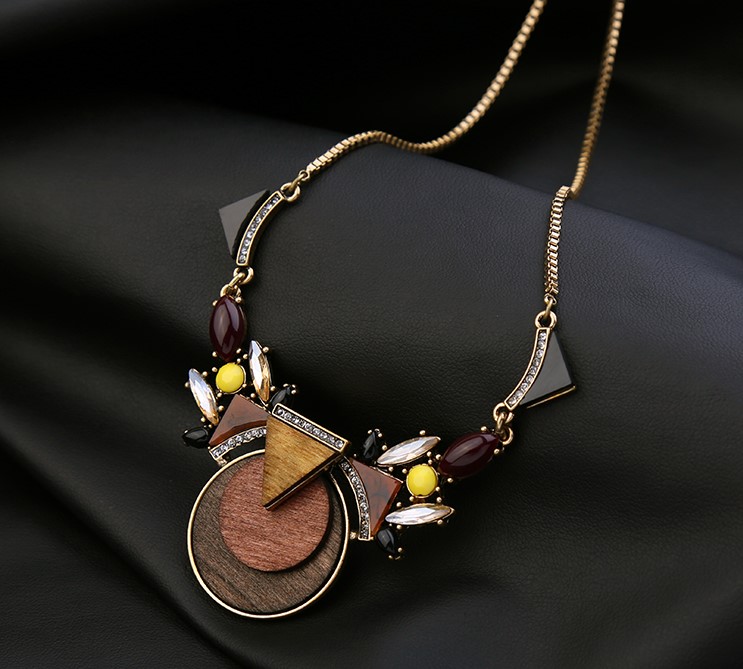 Statement Pendant Necklace