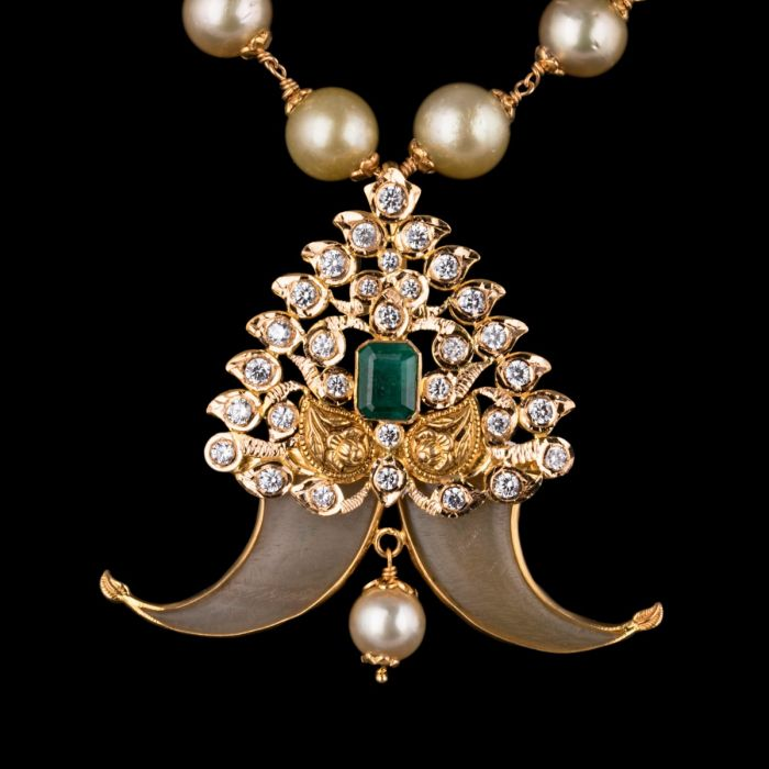 Puligoru pendant | Dhanalakshmi Jewellers