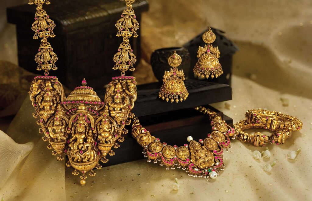 Nakshi Jewelry|Traditional Temple Jewelry|Lakshmi Necklace Designs|Lakshmi Hara|Antique Jewellery