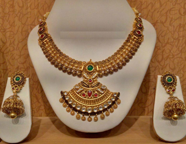 Gold Necklace Set with Jhumka Earring