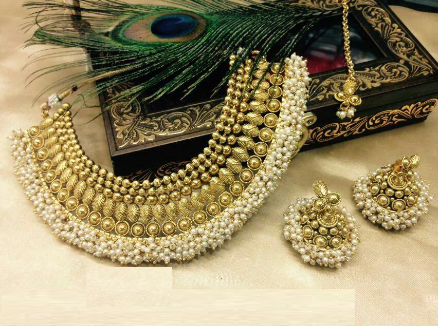 Gold Necklace Set with Jhumka Earring