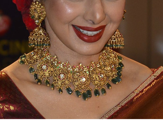 Gold Necklace Set with Jhumka Earring