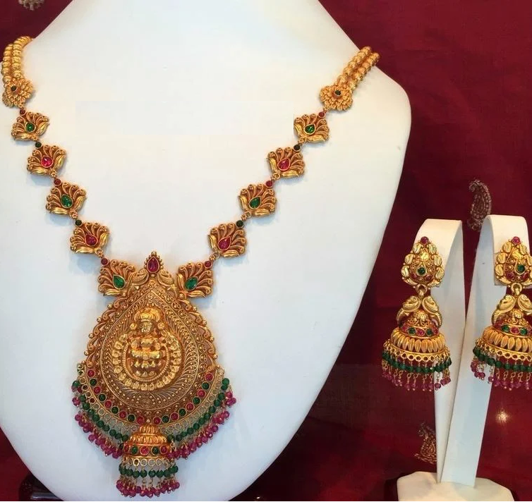 Gold Necklace Set with Jhumka Earring