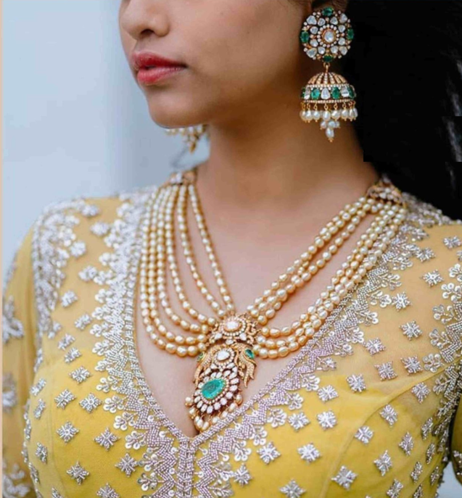 Gold Necklace Set with Jhumka Earring