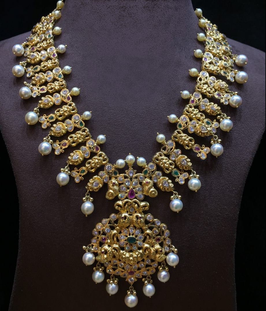 Incredible Native Pearl Necklace Designs