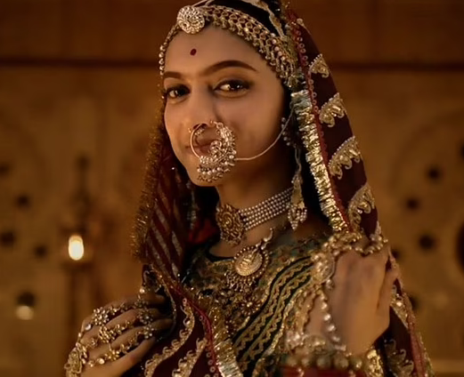Deepika padukone ghoomar lehenga hotsell