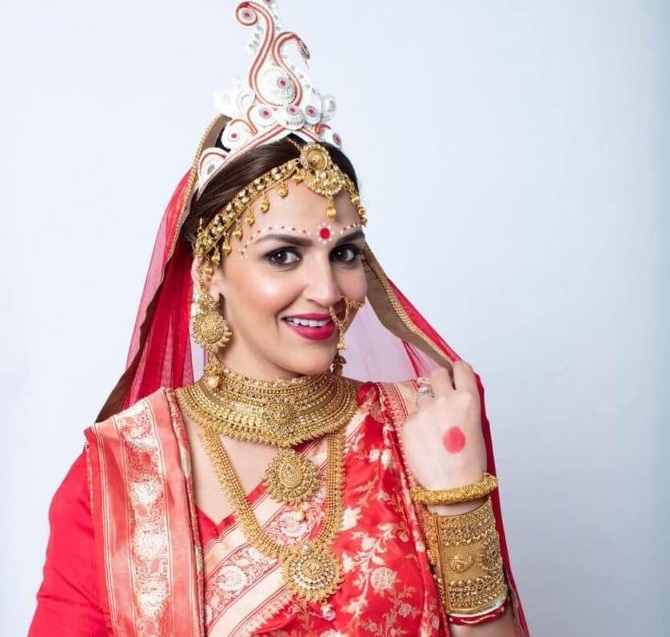 Traditional Bengali Bridal Jewelry/ Bengali Bride|Kaan Bala|Shaka Pola|Mukut