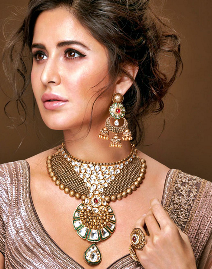 Kundan and old choker necklace|
Katrina Kaif Wedding