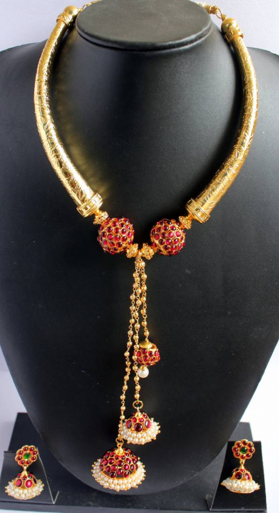 Jhumka pendant