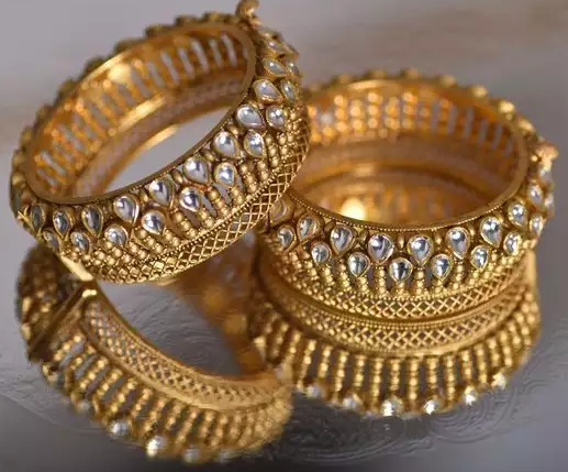 Polki Diamond Jewellery|Gold Bangles in 70 grams