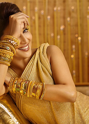 PNG Jewellers|30 gram Gold Bangle Design