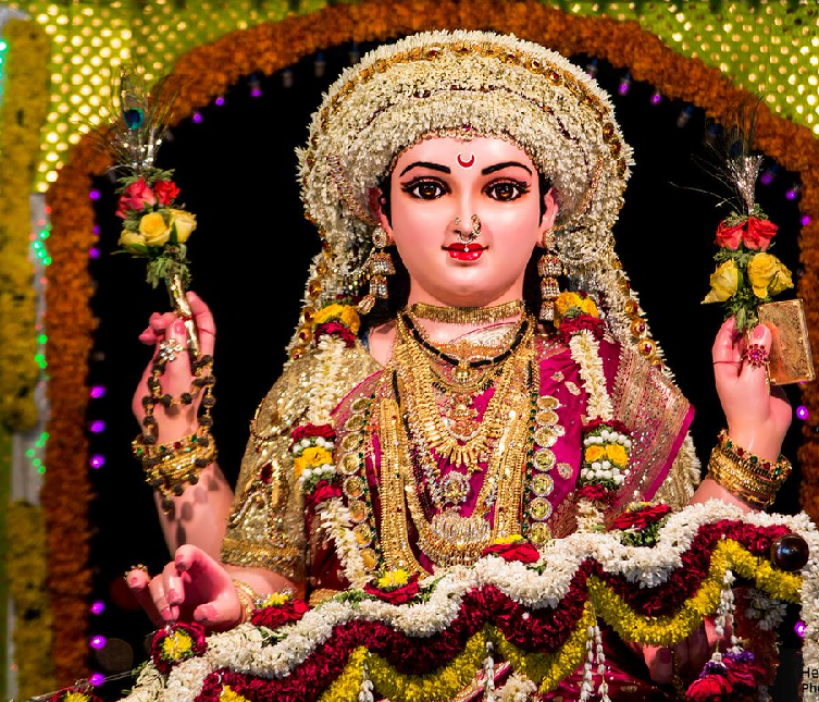 Mangalore Dasara|Navratri festival at Mangalore|Mangalore Sharada Devi photos|Mangalore Sharade|Dasara procession|Mangalore Sonphool|Gokarnanatheshwara temple|Kudroli Sharada|Kudrolli temple|Sharda Devi Jewellery