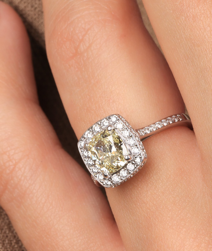 Cushion Cut Diamond Engagement Rings