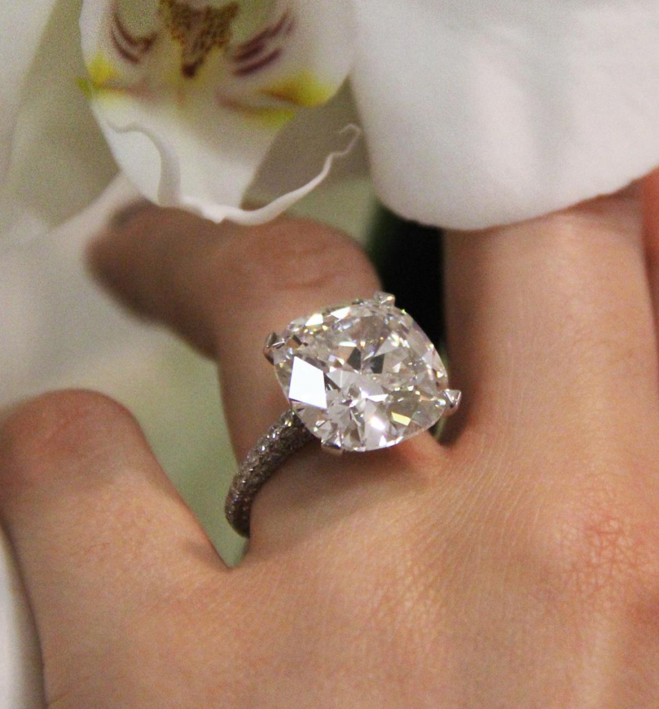 Cushion Cut Diamond Engagement Rings