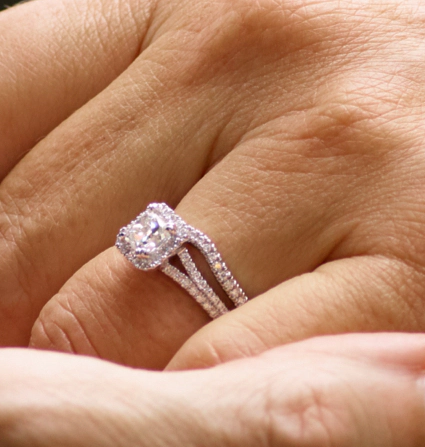 Cushion Cut Diamond Engagement Rings