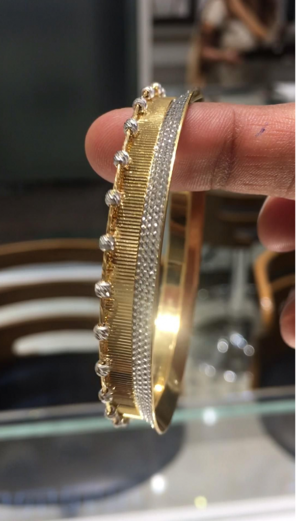  Latest Gold Bangle Designs Catalogue| Latest Gold Bangles Design 2022 