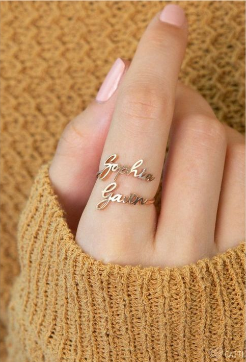 Royal Gold Name Ring |