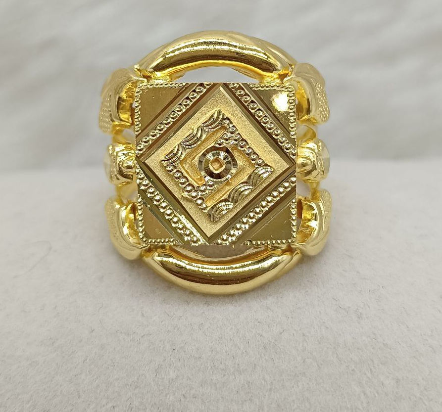 Shop 22k Gold Earrings Online | RB Diamond Jewellers