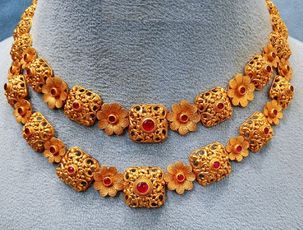 Latest Gold Necklace Designs With Weight