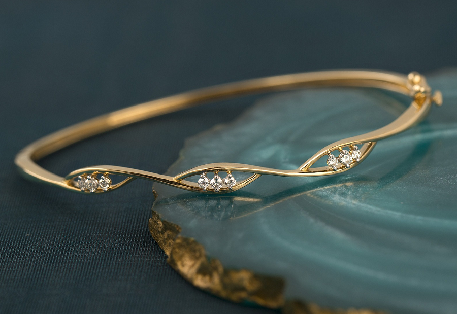 Latest Gold Bangle Designs for Daily Use