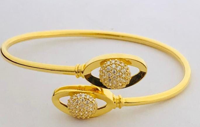 trendy bracelets for ladies gold