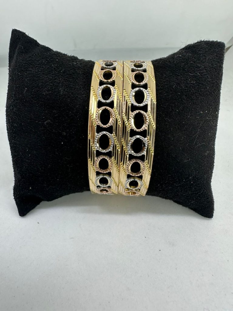 Latest Gold Bangle Designs Catalogue | Latest Gold Bangle Designs 2023