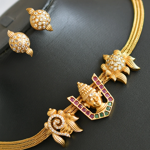 Shanku Chakra Locket
