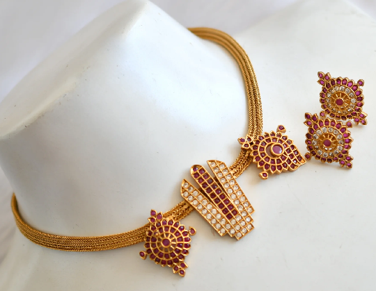 Shanku Chakra Locket