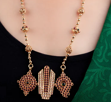 Shanku Chakra Locket